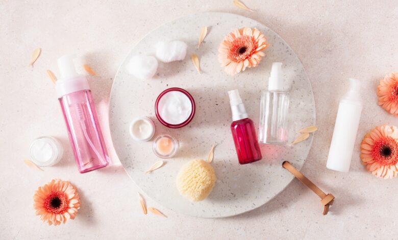 روتين العناية بالبشرة الدهنية بالترتيب في المنزل