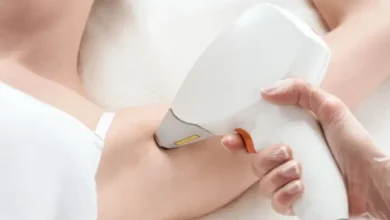 طريقة استعمال الليزر للإبط.. عدد جلسات ليزر إزالة شعر الإبط؟