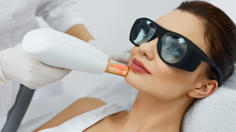 كيف أعتني بجسمي بعد الليزر.. أفضل سكراب للجسم بعد الليزر