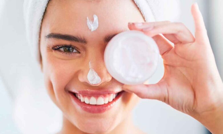 نصائح للحفاظ على بشرة الوجه في فصل الصيف