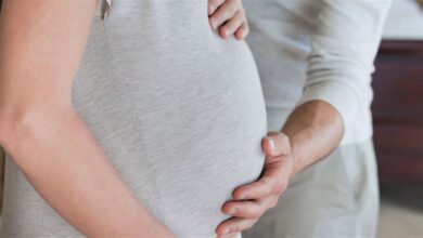 لماذا تمنع العلاقة الزوجية اثناء الحمل؟