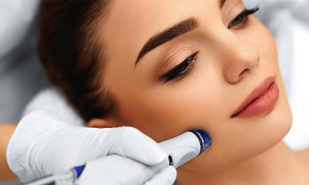 كم جلسة ديرما بن يحتاج الوجه.. هل نتائج الديرما بن تظهر من أول جلسة ؟ 2 كم جلسة ديرما بن يحتاج الوجه.. هل نتائج الديرما بن تظهر من أول جلسة؟