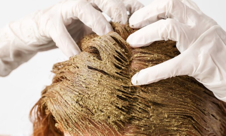 هل الحنة تساعد في تكثيف الشعر؟ 2 هل الحنة تساعد في تكثيف الشعر؟