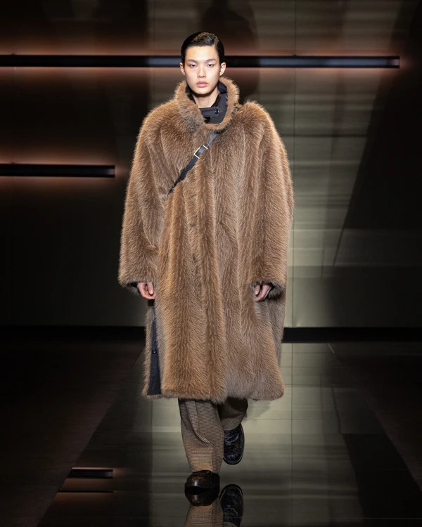 ألوان موضة الشتاء 2026.. أحدث صيحات ملابس الشتاء 9 ألوان موضة الشتاء 2026.. أحدث صيحات ملابس الشتاء