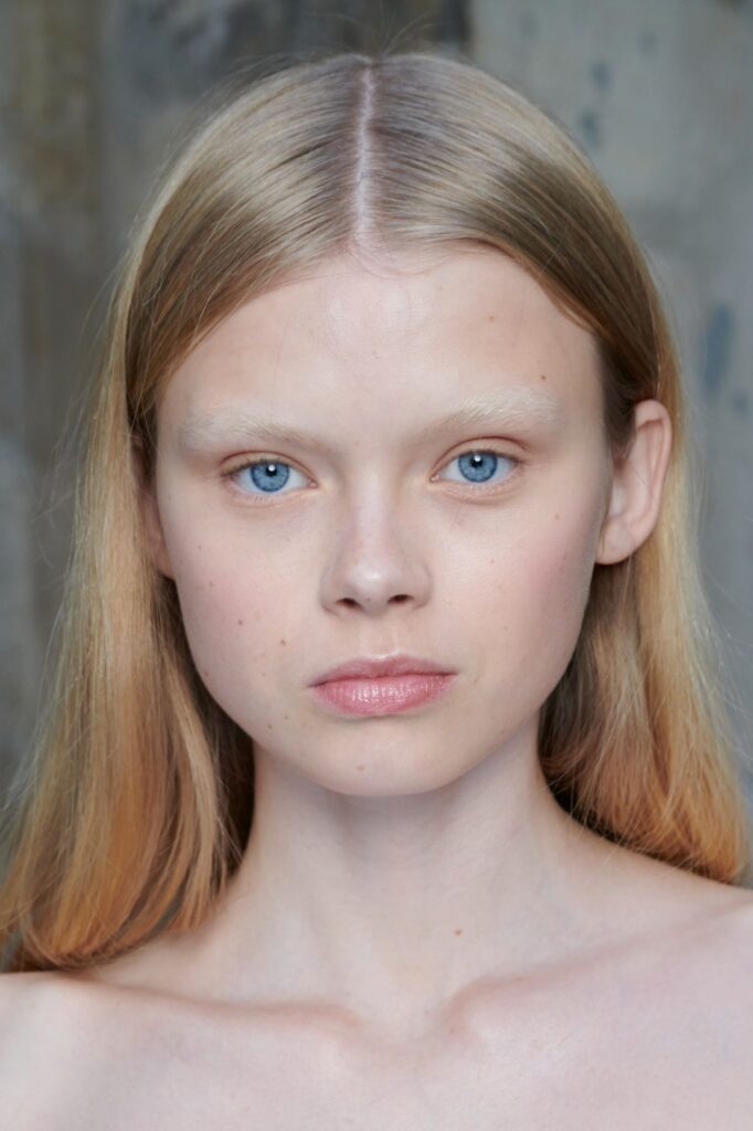 قصات شعر عصرية لعام 2026.. أجمل قصات الشعر للنساء