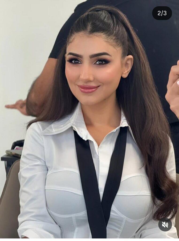 مي عمر تثير الجمهور بإطلالة جديدة لها