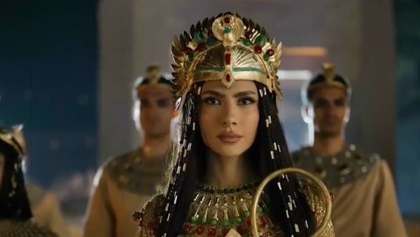 أبرز إطلالات الملوك والنجوم في حفل افتتاح المتحف المصري