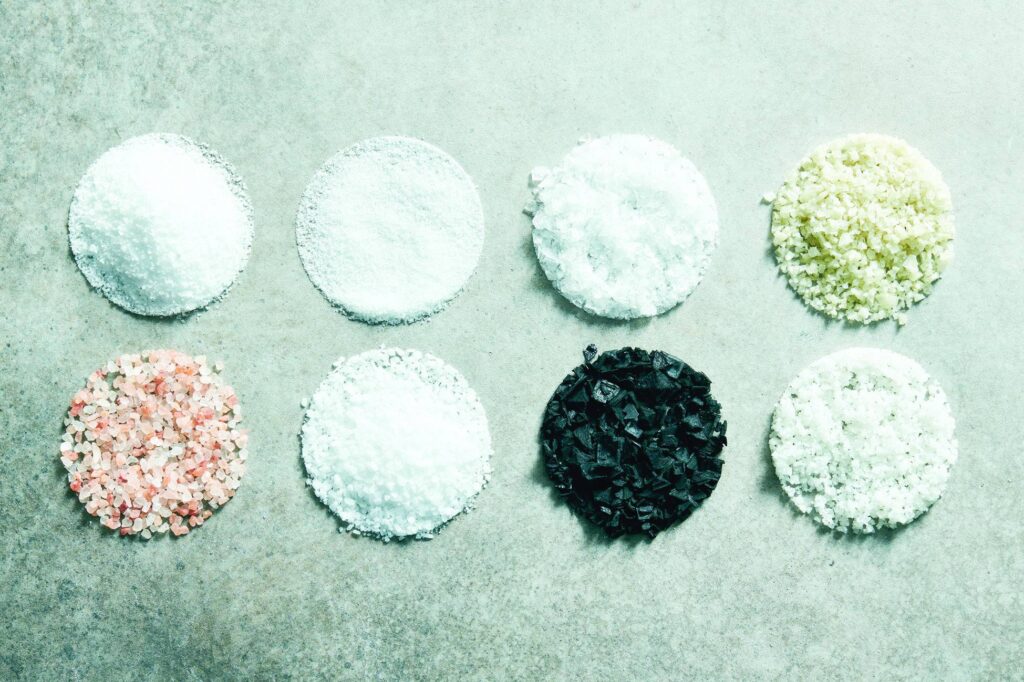 تعرفي على بدائل الملح الطبيعية التي يوصى بها الأطباء 2 تعرفي على بدائل الملح الطبيعية التي يوصى بها الأطباء