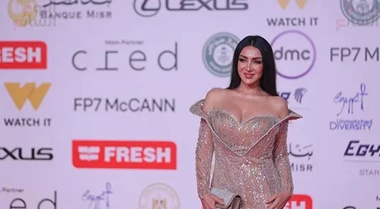 استوحي إطلالتك بفساتين من نجمات مهرجان القاهرة السينمائي