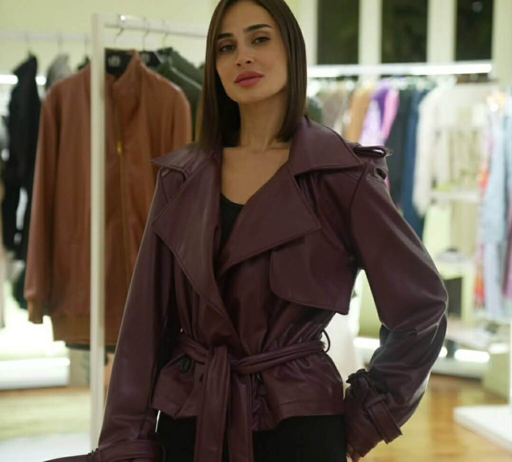 كيف تألقت مصممة الأزياء آن الرفاعي في مجال الموضة والأزياء بطريقة تواكب العصر 8 كيف تألقت مصممة الأزياء آن الرفاعي في مجال الموضة والأزياء بطريقة تواكب العصر