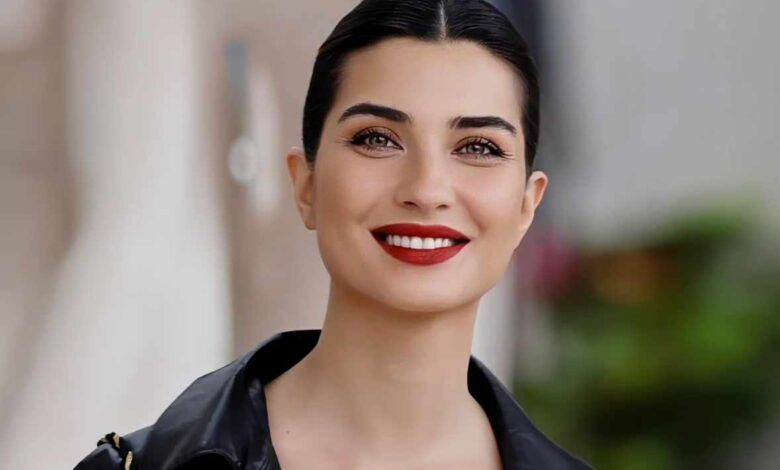 بشرة جميلة صافية.. هكذا تحافظ الممثلة التركية توبا على بشرتها 1 بشرة جميلة صافية.. هكذا تحافظ الممثلة التركية توبا على بشرتها