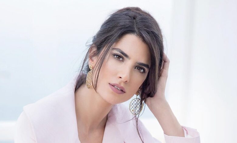 لماذا تعد كارمن بصيبص من أكثر الممثلات تطورًا في أدائهن؟ 6 لماذا تعد كارمن بصيبص من أكثر الممثلات تطورًا في أدائهن؟