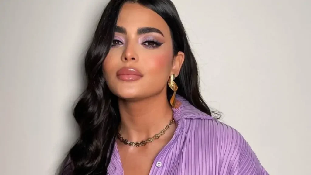 أسماء جلال تكشف لأول مرة عن أعمالها الجديدة خارج رمضان.. ماذا تخطط لعرضه؟ 2 أسماء جلال تكشف لأول مرة عن أعمالها الجديدة خارج رمضان.. ماذا تخطط لعرضه؟