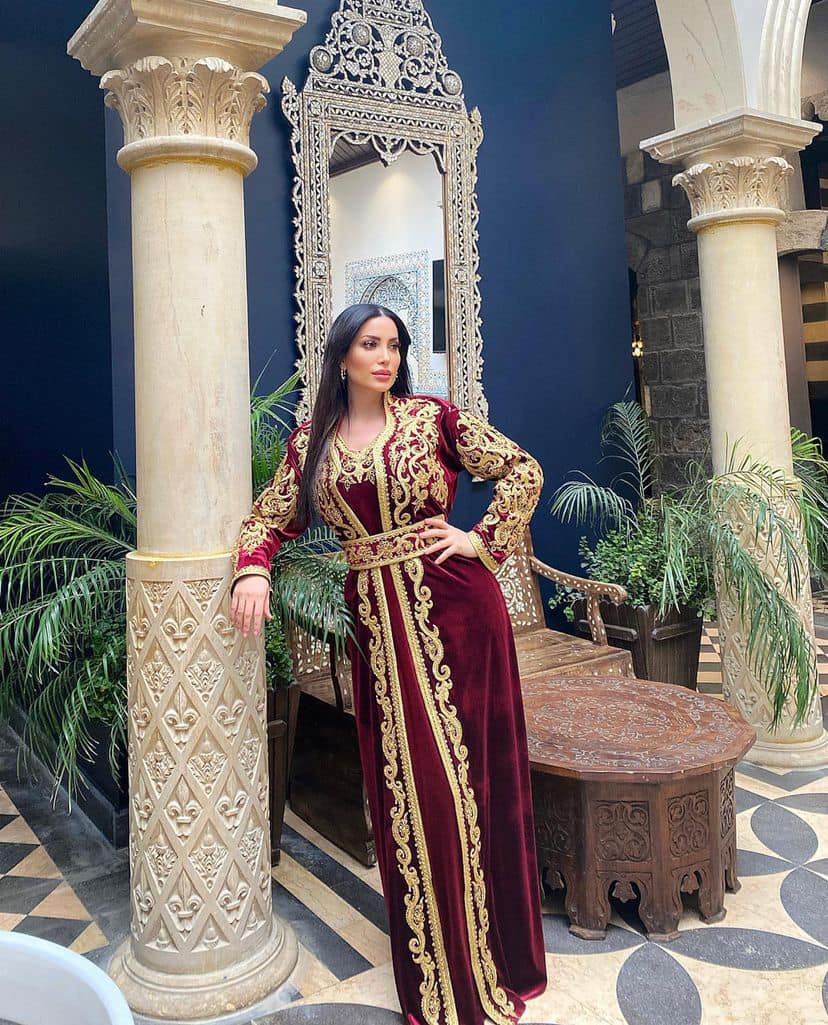 أفكار إطلالات يومية محتشمة لإطلالة رمضانية مميزة 4 أفكار إطلالات يومية محتشمة لإطلالة رمضانية مميزة