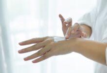 خطوات بسيطة للحفاظ على نعومة وجمال اليدين خلال رمضان