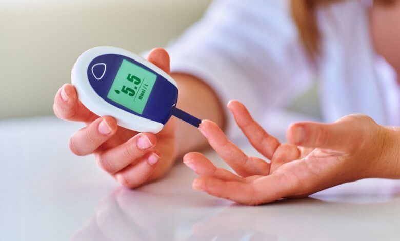 كيف تحافظ على مستوى السكر في الدم وتجنب ارتفاعه؟ 5 كيف تحافظ على مستوى السكر في الدم وتجنب ارتفاعه؟