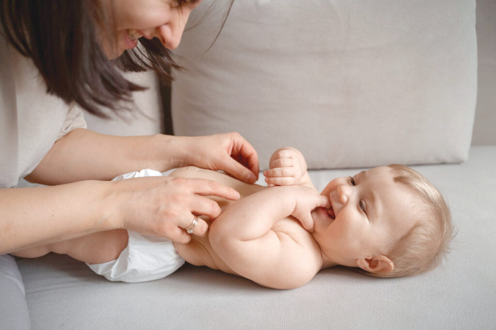 الرضاعة الطبيعية مقابل الصناعية.. من يمنح طفلك وقاية أكبر من الأمراض؟