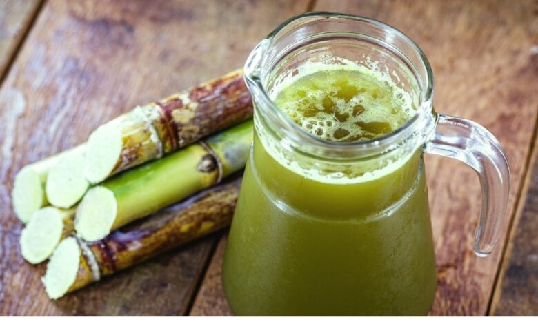 لماذا يعد قصب السكر من أفضل مشروبات الصيف؟ فوائد مذهلة