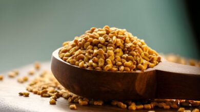 فوائد تناول ماء الحلبة يومياً