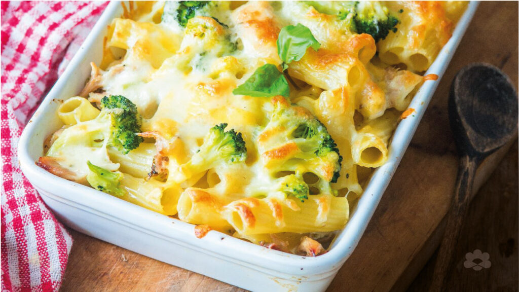 طريقة عمل المعكرونة بالزيتون الأخضر خطوة بخطوة