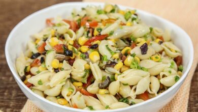 طريقة عمل المعكرونة بالزيتون الأخضر خطوة بخطوة