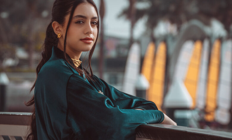 كيف برزت ياسمينا العبد من جيل زد وأصبحت أيقونة جذابة في ظهورها الأخير