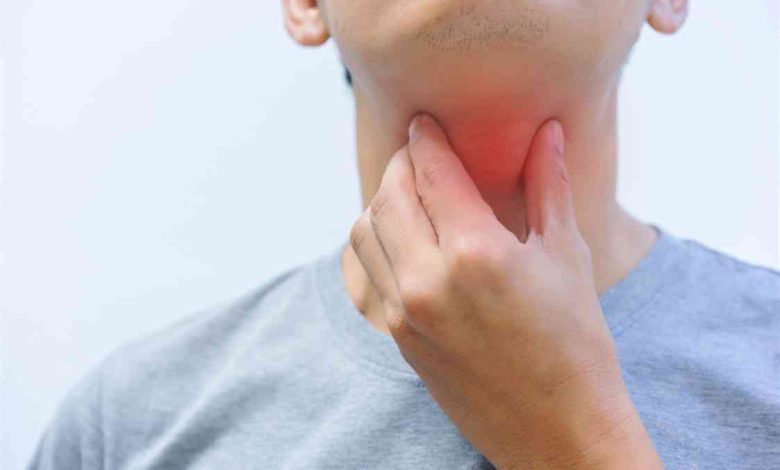 كيف تتخلصين من جفاف والتهاب الحلق عند الاستيقاظ؟ 1 كيف تتخلصين من جفاف والتهاب الحلق عند الاستيقاظ؟