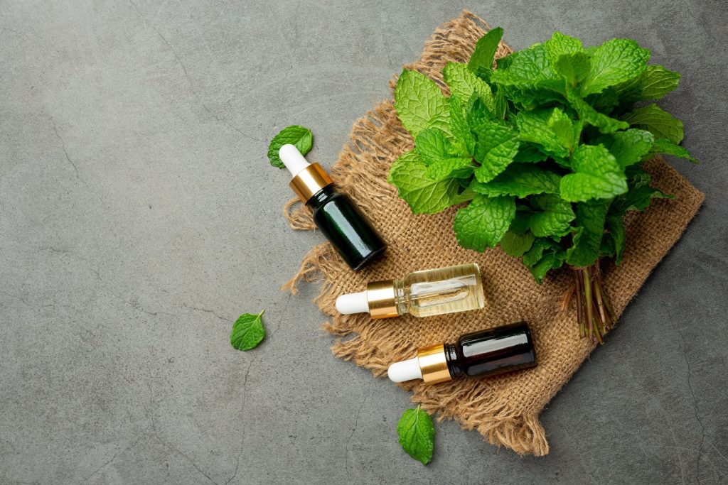وصفة ماء النعناع للوجه لنضارة دائمة. كيف أستعمل ماء النعناع للوجه 1