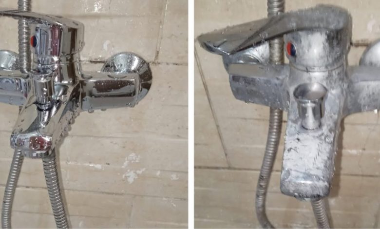 خلطة سحرية من البيت لتنظيف وتلميع حنفيات الحمام بسهولة